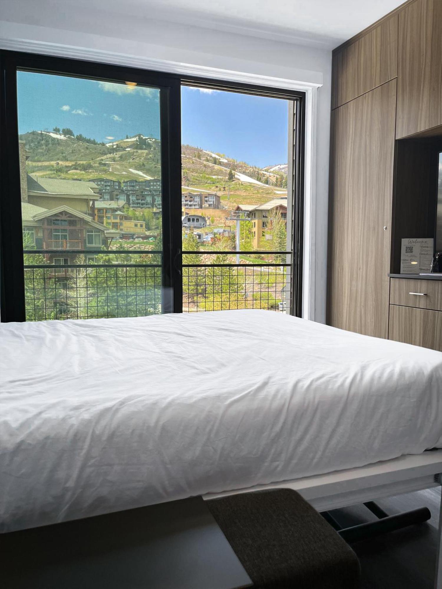Slope Side Studio In The Heart Of Canyons Village With Heated Pool & Hot Tub! Park City Extérieur photo